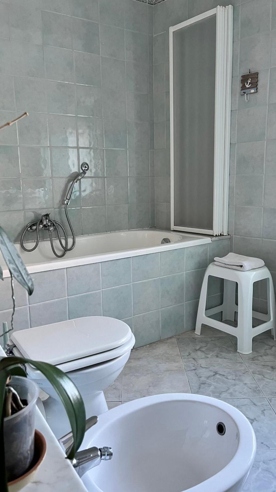 B&B Ligustico Генуя Экстерьер фото